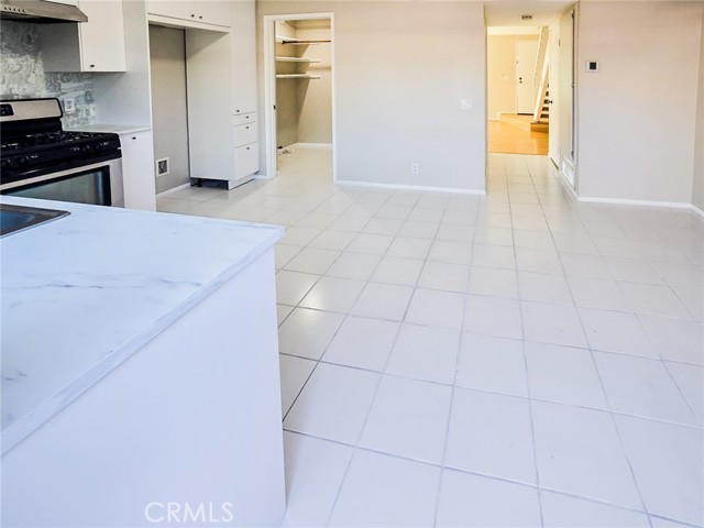 MLS #OC25243704 image #7