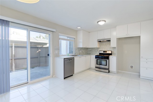 MLS #OC25243704 image #8