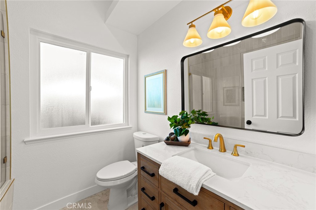 MLS #OC25243734 image #15