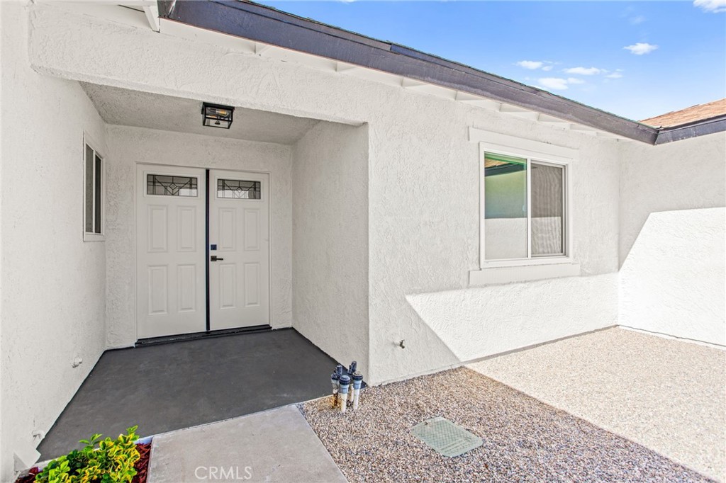 MLS #OC25243734 image #32