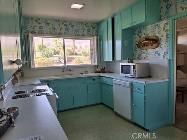 MLS #OC25243739 image #4