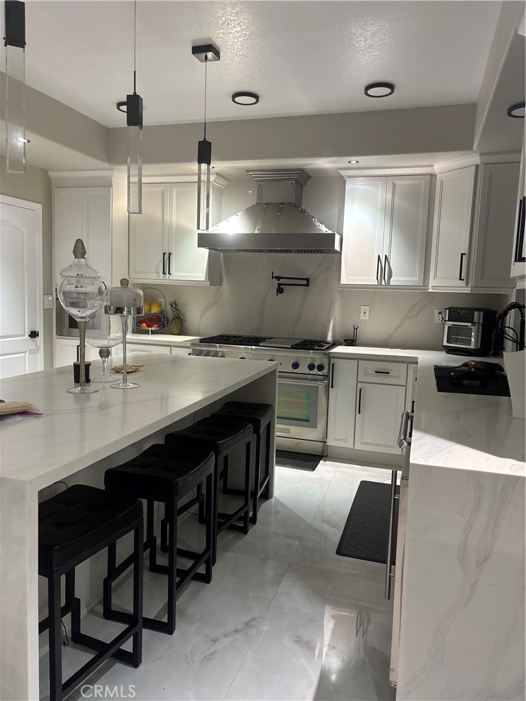 MLS #OC25243742 image #1