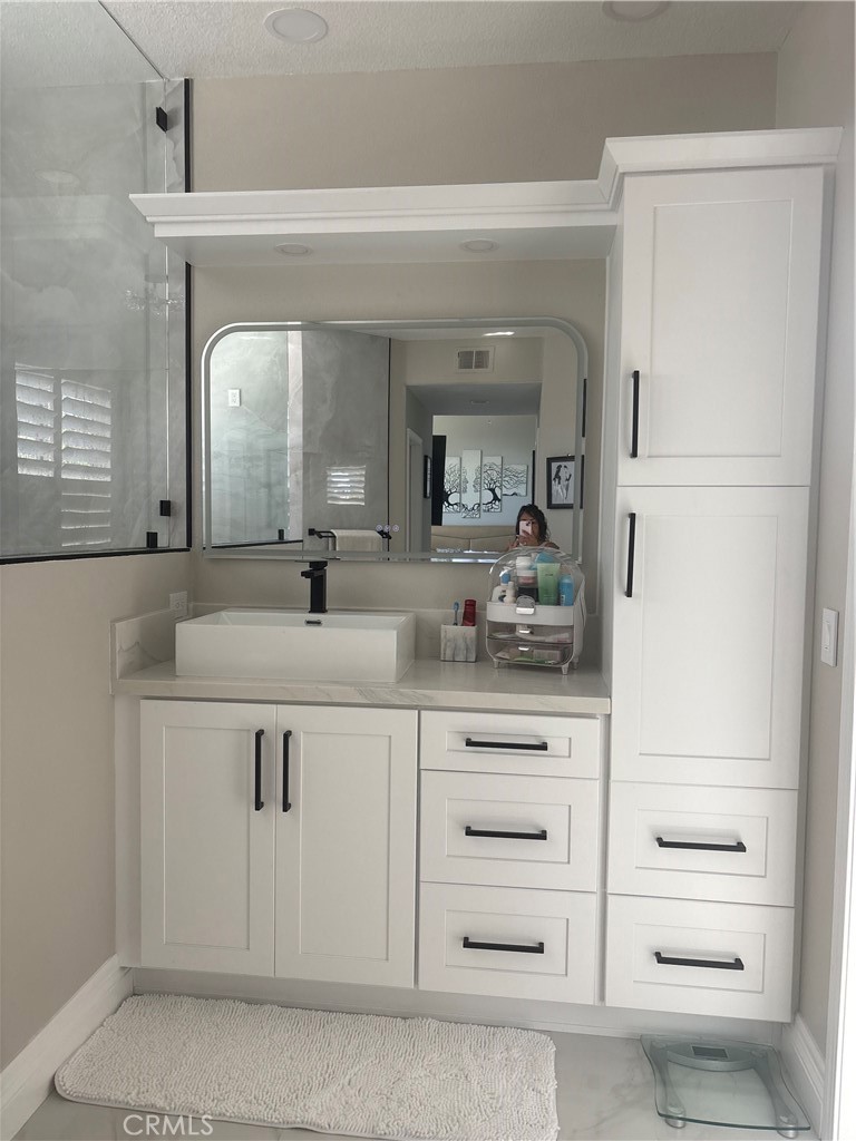 MLS #OC25243742 image #3