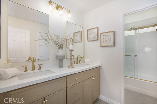 MLS #OC25243879 img 33