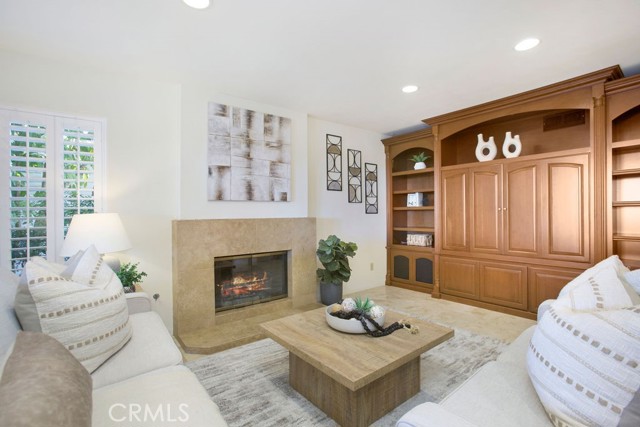 MLS #OC25243887 image #21