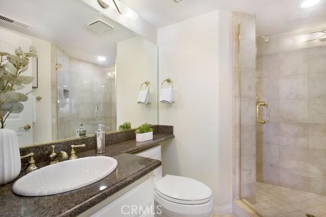 MLS #OC25243887 image #24