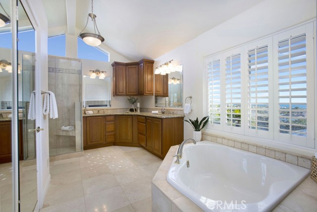 MLS #OC25243887 image #30