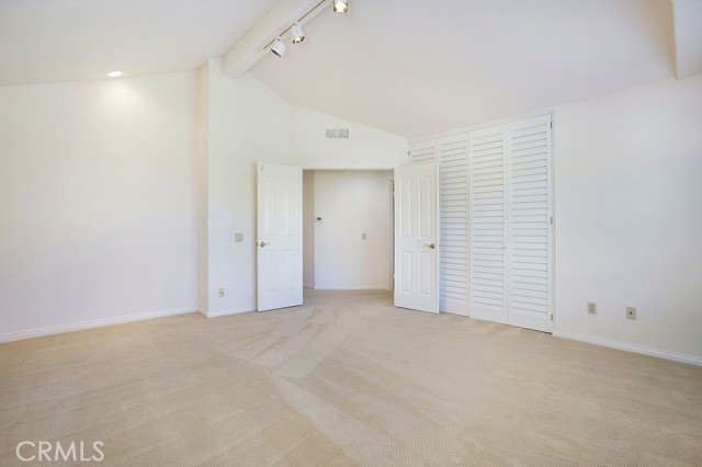 MLS #OC25243887 image #36