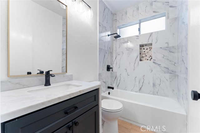 MLS #OC25243931 image #15