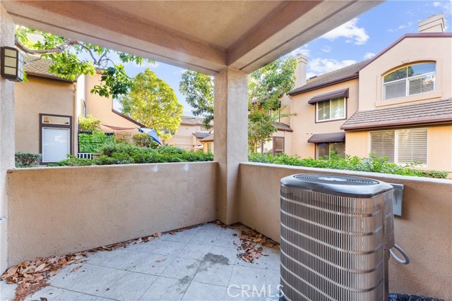 MLS #OC25243931 image #16