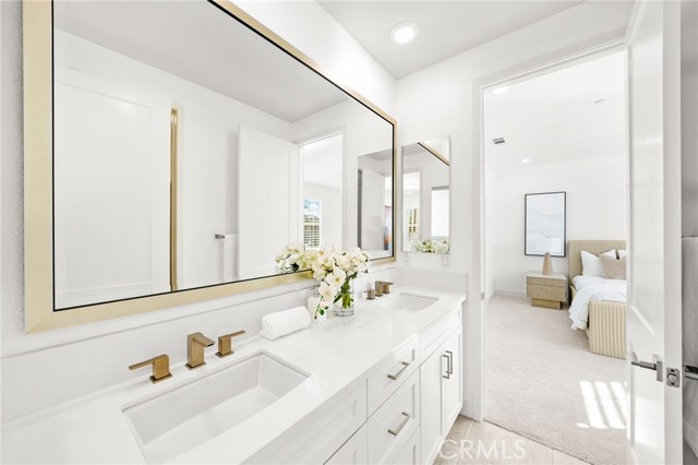 MLS #OC25243960 image #21