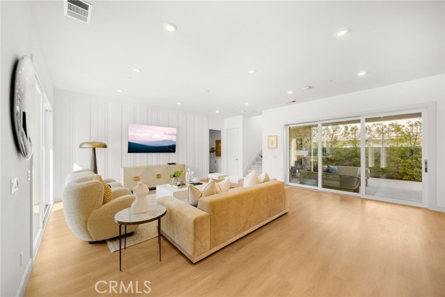 MLS #OC25243960 image #7