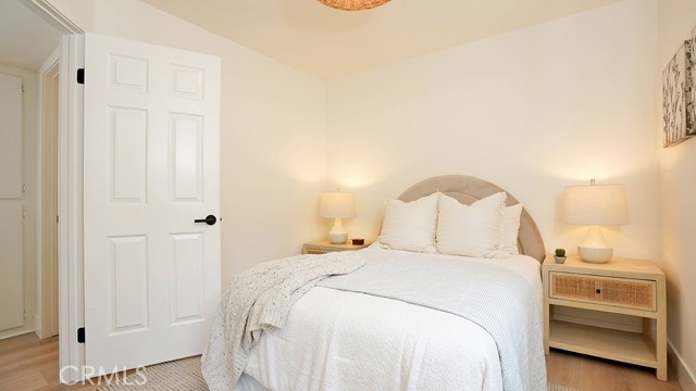 MLS #OC25243973 image #14