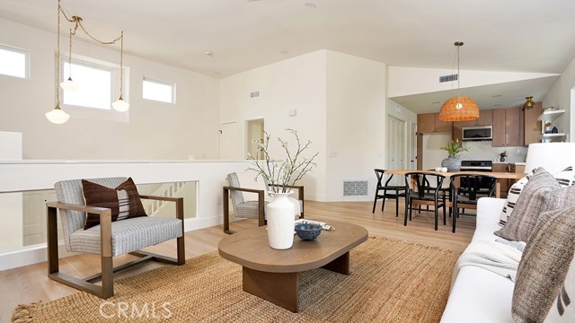 MLS #OC25243973 image #24