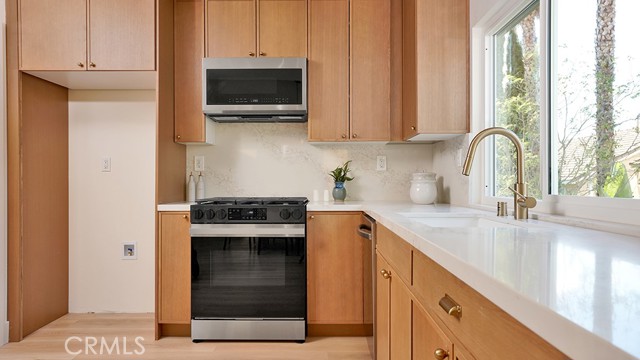 MLS #OC25243973 image #4