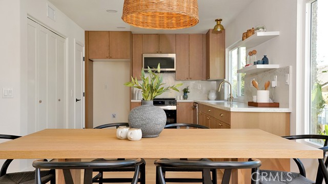 MLS #OC25243973 image #5