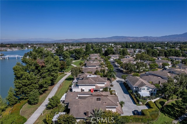 MLS #OC25244052 image #34