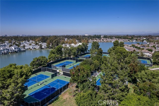 MLS #OC25244052 image #38