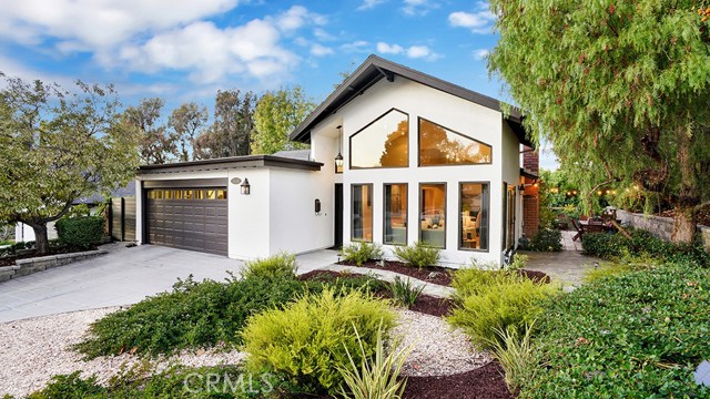 MLS #OC25244062 image #1