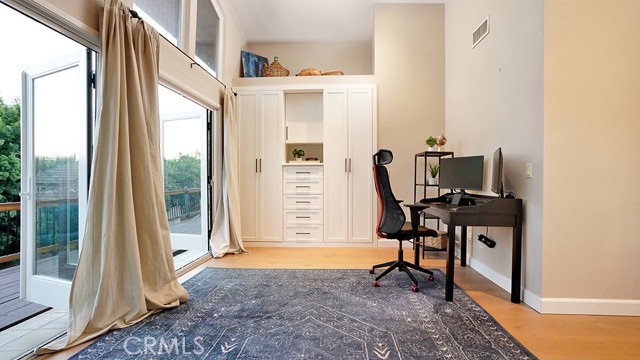 MLS #OC25244062 image #15