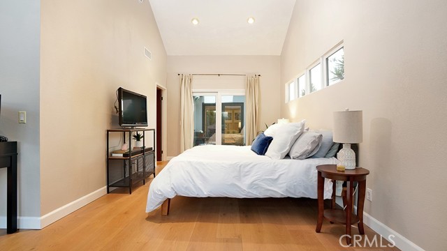 MLS #OC25244062 image #16