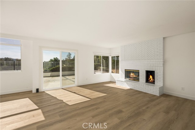 MLS #OC25244065 image #11