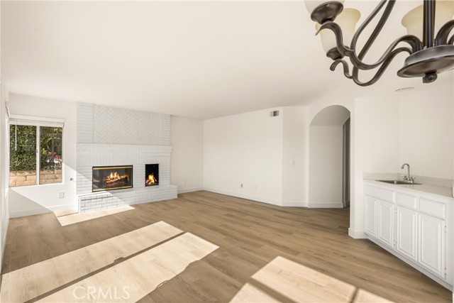 MLS #OC25244065 image #12