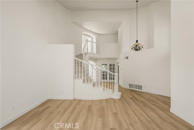 MLS #OC25244065 image #3