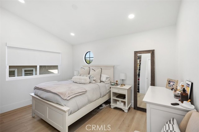 MLS #OC25244102 image #20