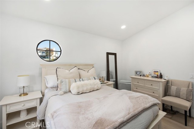 MLS #OC25244102 image #21