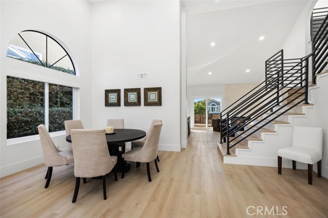 MLS #OC25244102 image #4