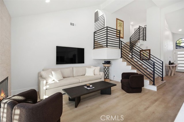 MLS #OC25244102 image #8