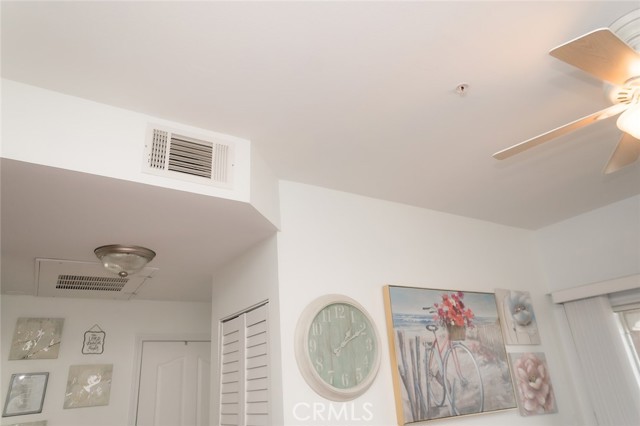 MLS #OC25244112 image #29