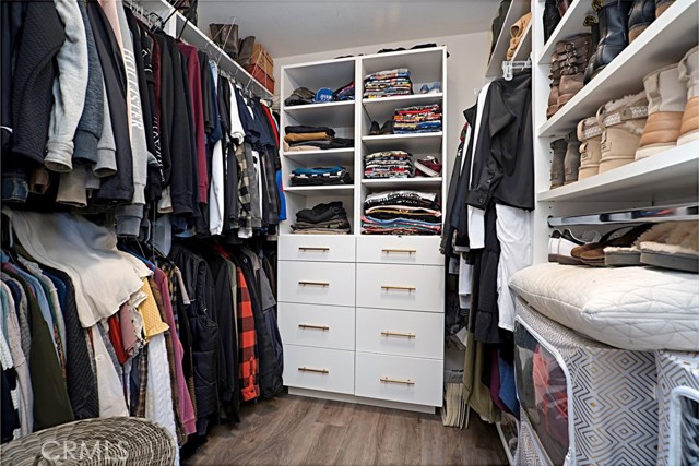 MLS #OC25244176 image #21