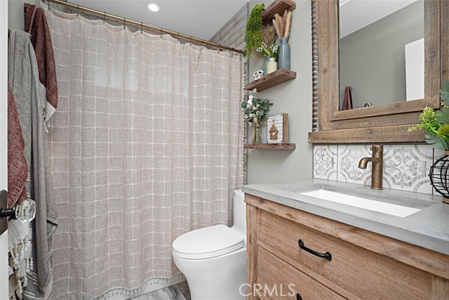 MLS #OC25244176 image #23