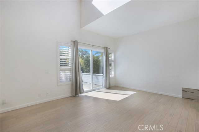 MLS #OC25244201 image #10