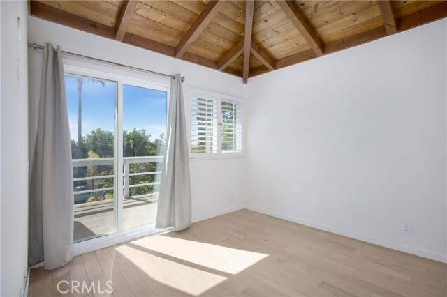 MLS #OC25244201 image #21