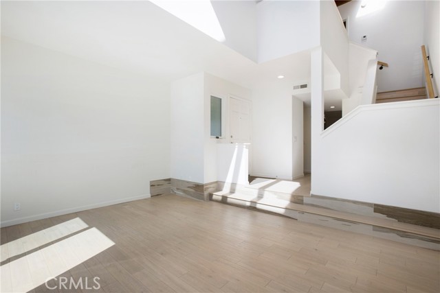 MLS #OC25244201 image #7