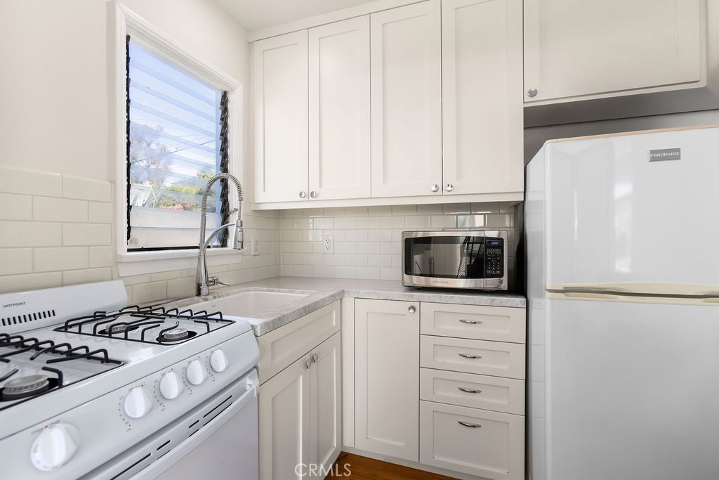 MLS #OC25244249 image #3