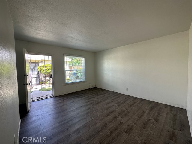 MLS #OC25244261 image #0