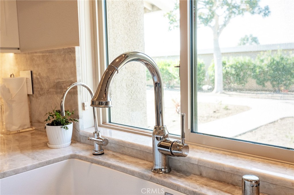 MLS #OC25244273 image #22