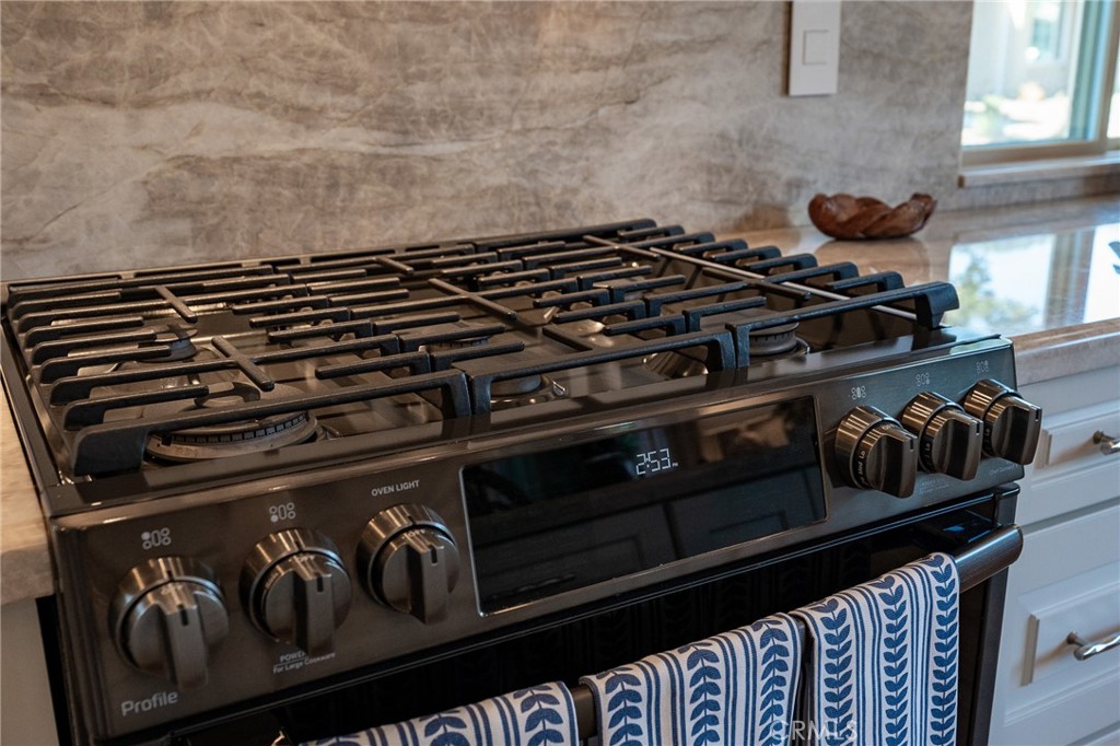 MLS #OC25244273 image #23