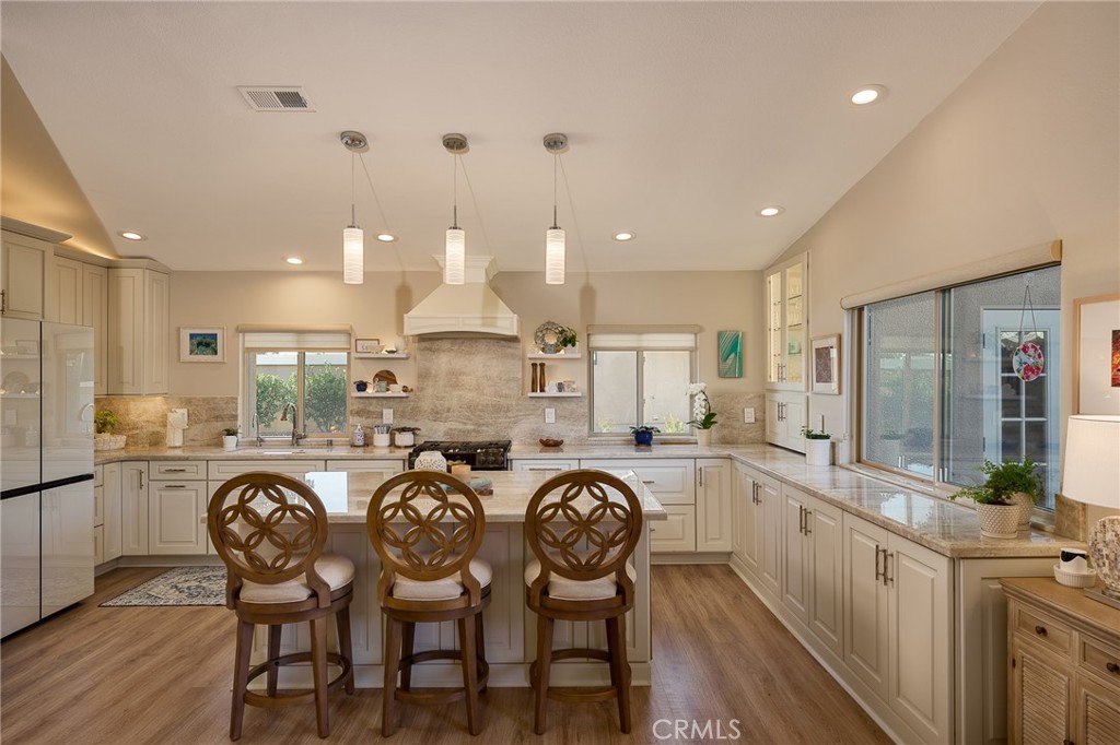 MLS #OC25244273 image #5