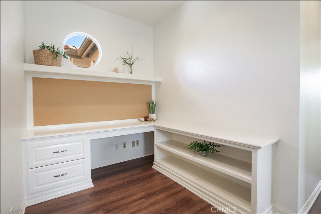 MLS #OC25244282 image #11