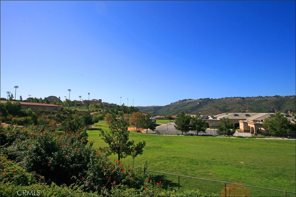 MLS #OC25244282 image #29