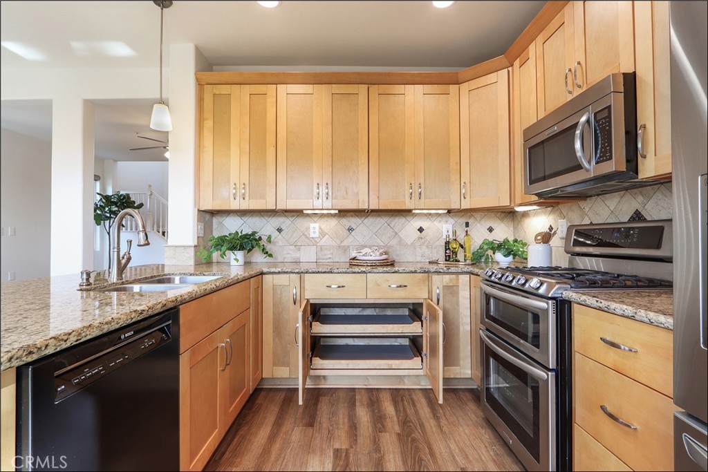 MLS #OC25244282 image #7