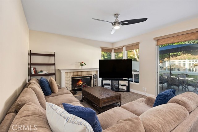 MLS #OC25244301 image #10