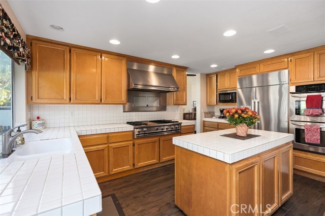 MLS #OC25244301 image #18