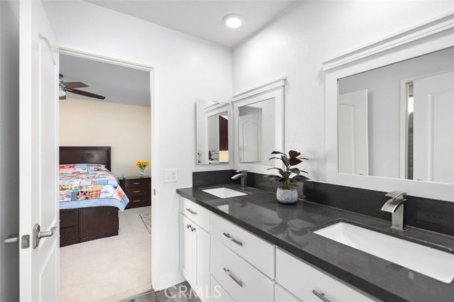 MLS #OC25244301 image #26