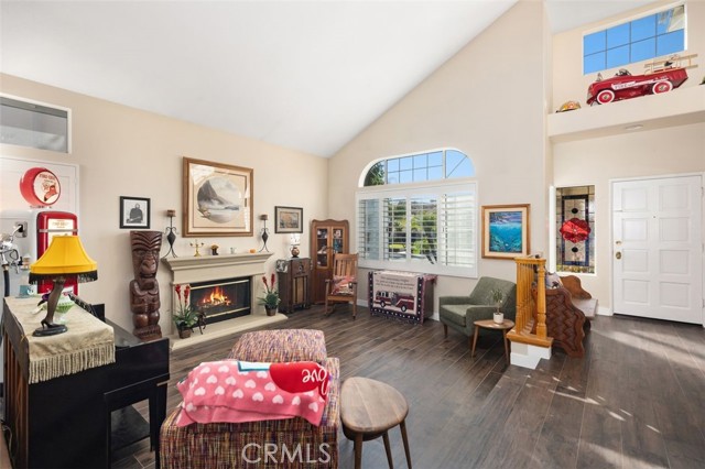 MLS #OC25244301 image #5